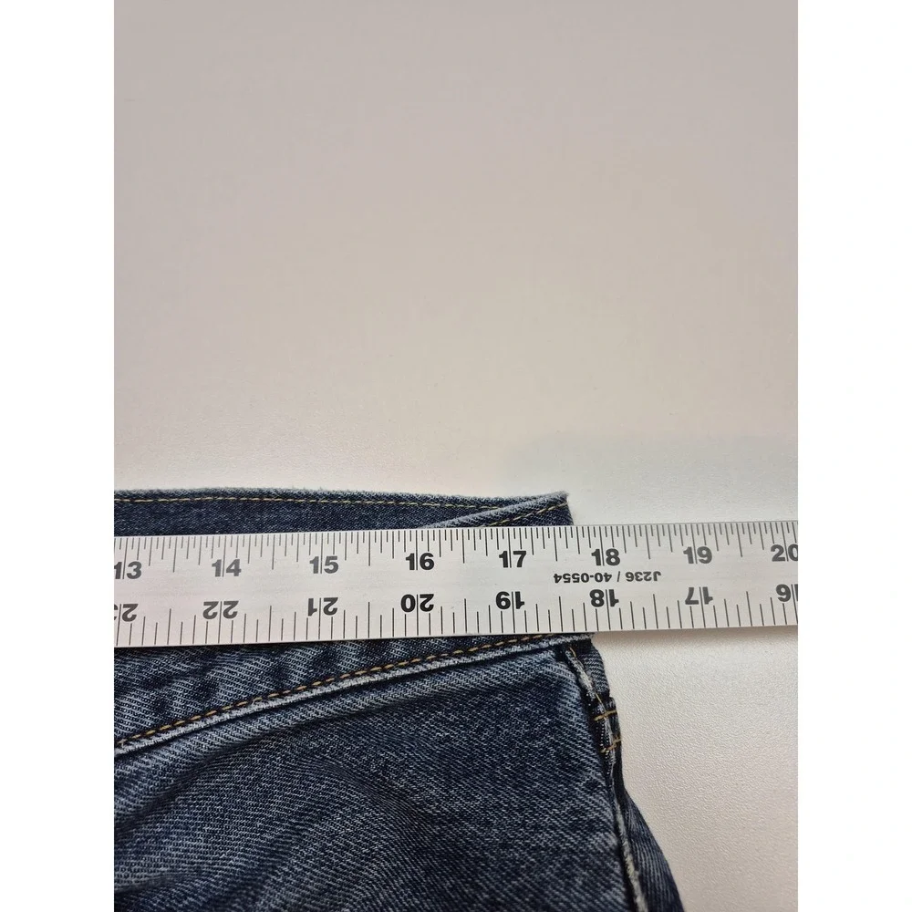 Levis 551 Z Premium Jeans Mens 34x32 Blue Straight Leg Relaxed Denim Medium Wash
